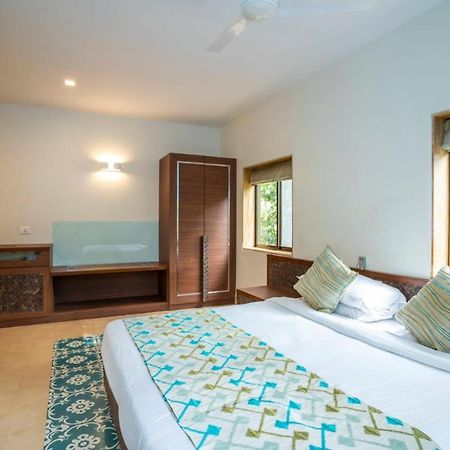 Holiday Goa Hotel อาร์โปรา ภายนอก รูปภาพ